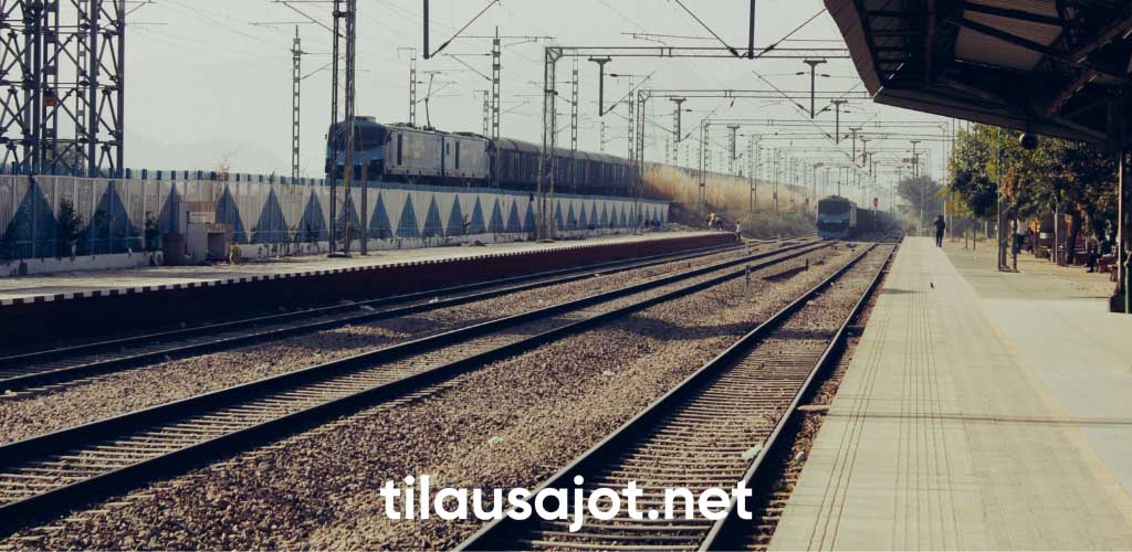 Junamatka vai tilausbussi ryhmälle? Näin valitset oikein