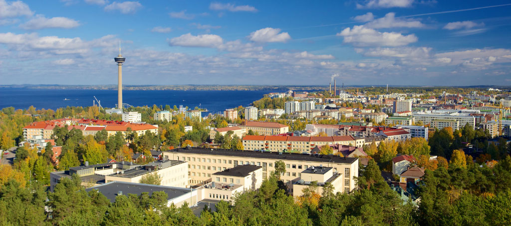 Idyllinen suomalainen kesäteatterimaisema Tamperee